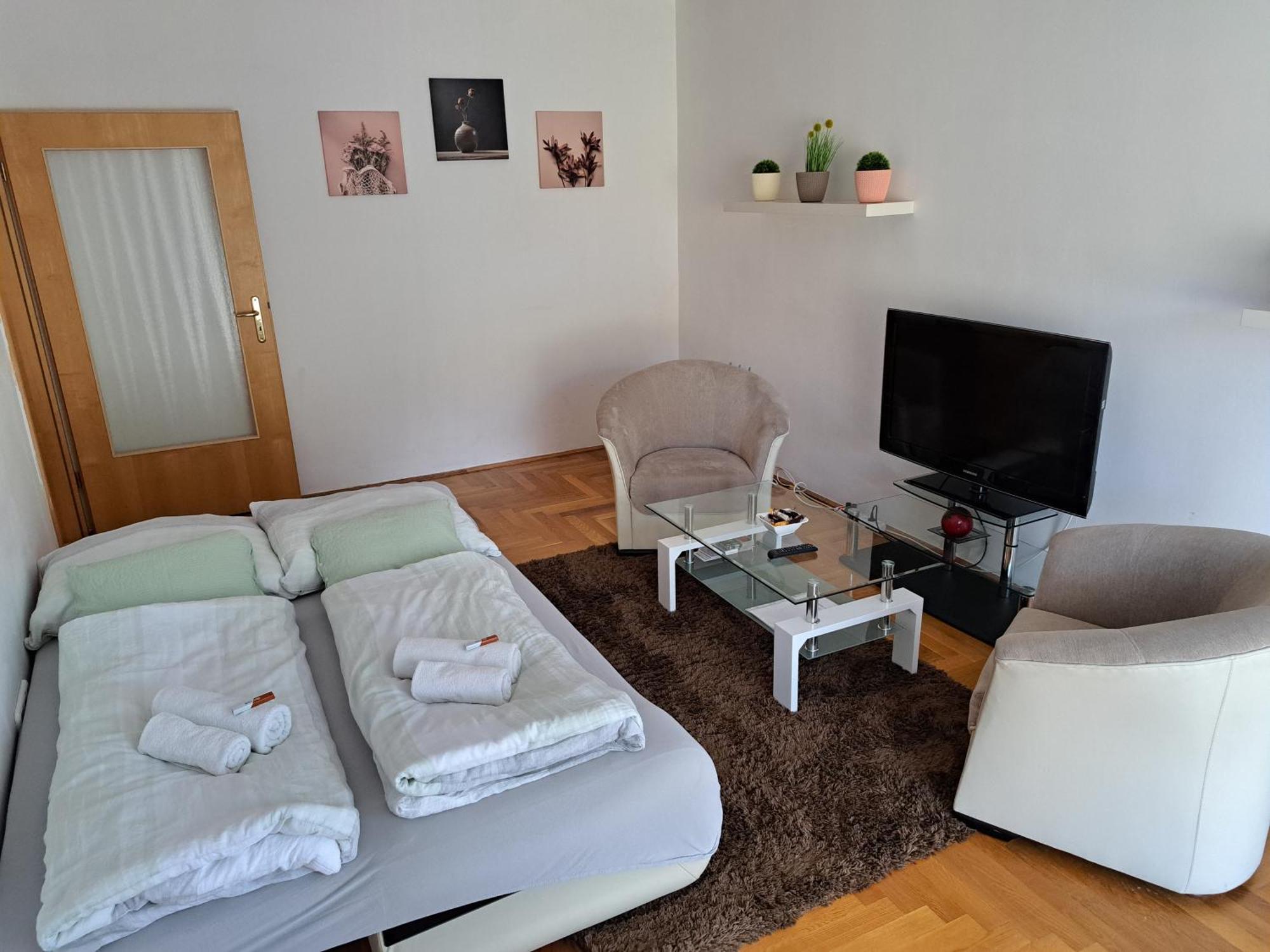 Family Apartment-Csaladias Hangulat เยอร์ ภายนอก รูปภาพ